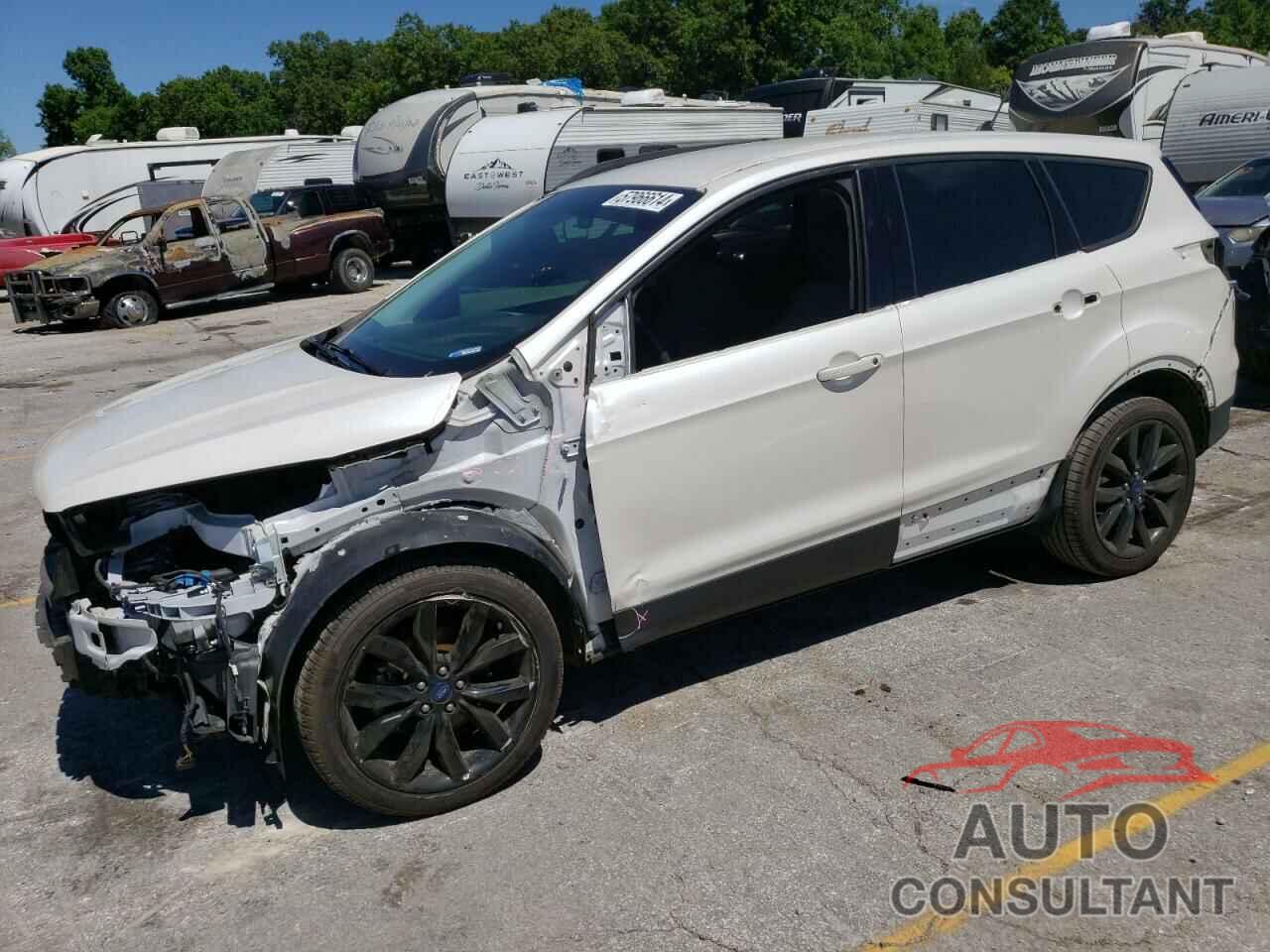 FORD ESCAPE 2018 - 1FMCU0GD8JUA91471