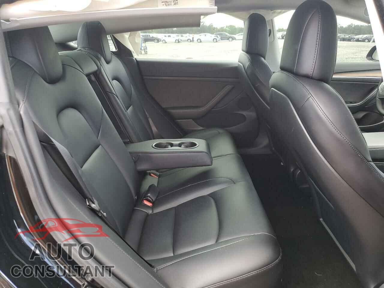 TESLA MODEL 3 2021 - 5YJ3E1EA2MF017170