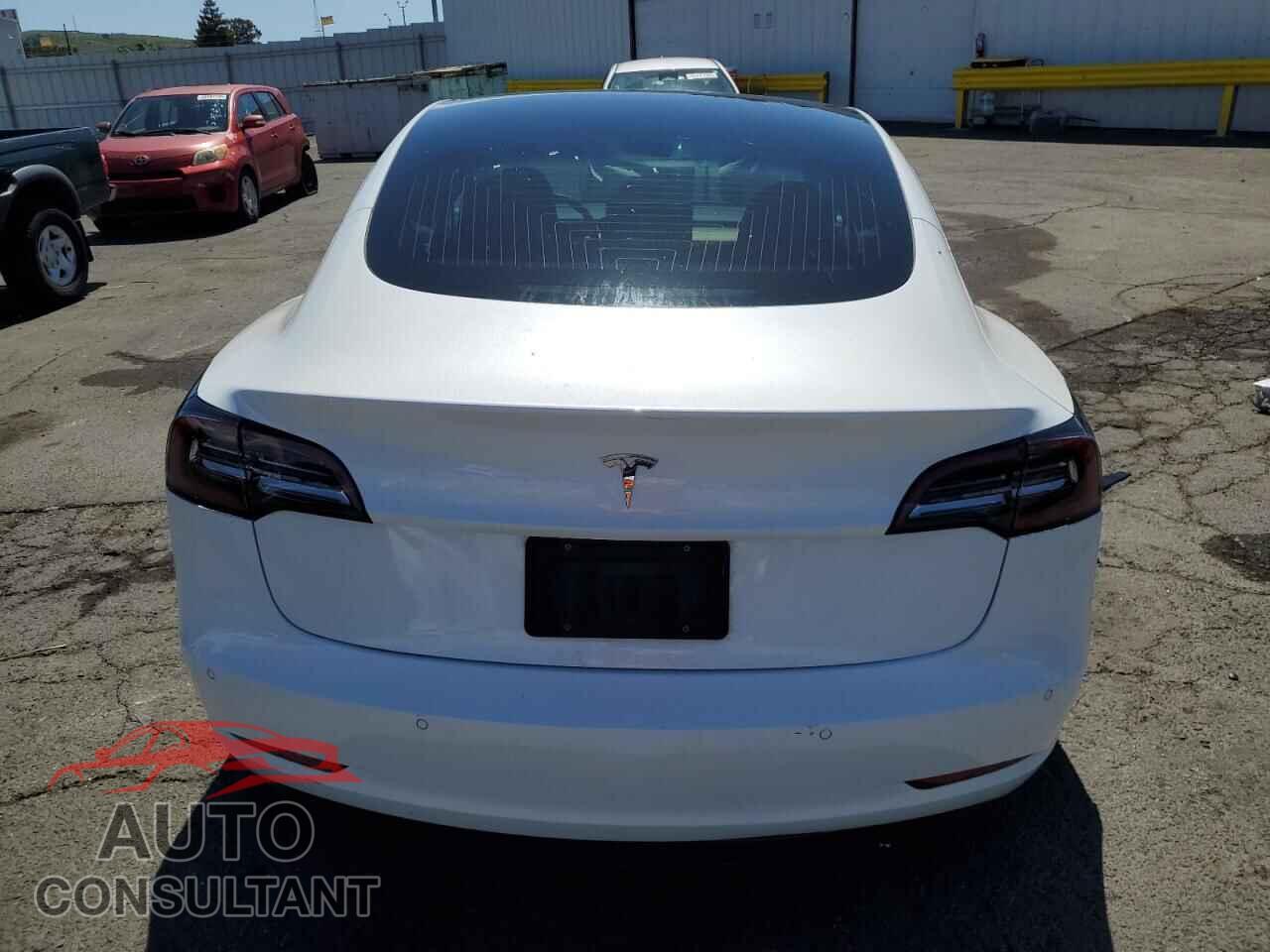 TESLA MODEL 3 2019 - 5YJ3E1EA7KF483562