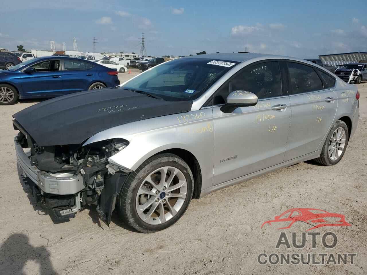 FORD FUSION 2019 - 3FA6P0LU6KR106546