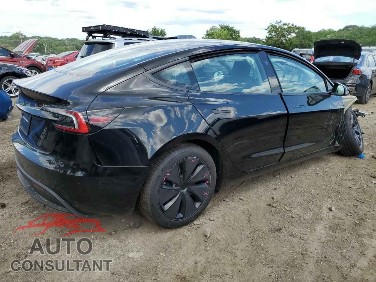 TESLA MODEL 3 2024 - 5YJ3E1EA0RF728468