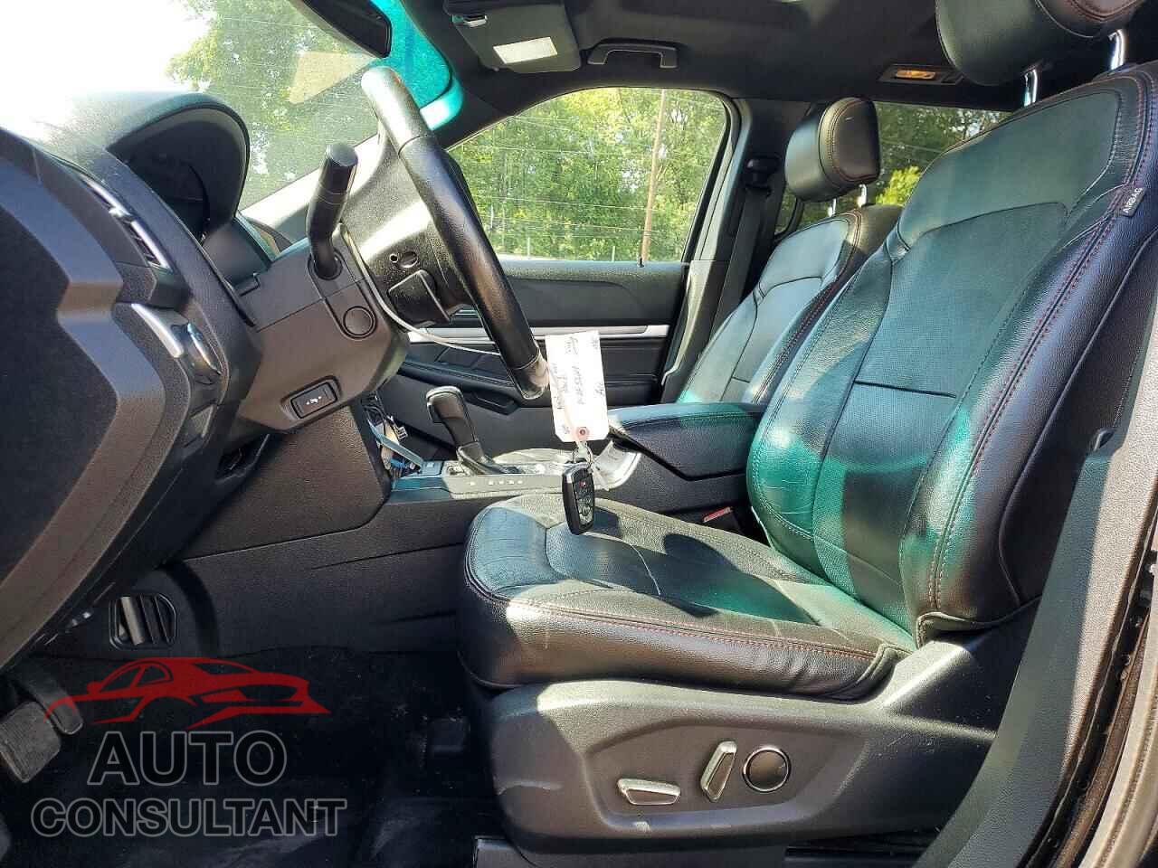 FORD EXPLORER 2017 - 1FM5K8GT2HGA09263