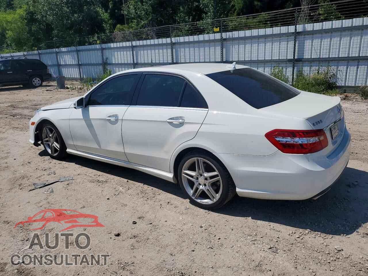 MERCEDES-BENZ E-CLASS 2012 - WDDHF5KB1CA527210