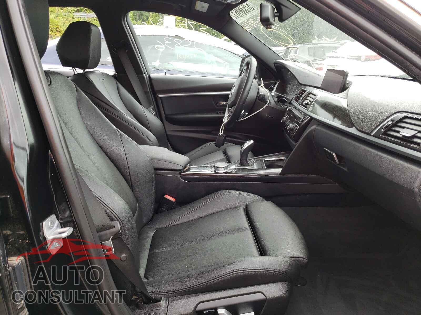 BMW 3 SERIES 2018 - WBA8D9C5XJEM34530