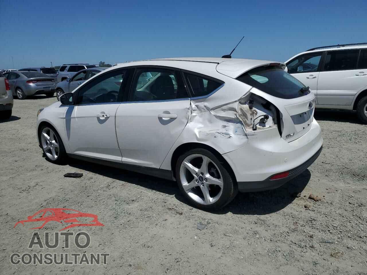 FORD FOCUS 2014 - 1FADP3N2XEL423320