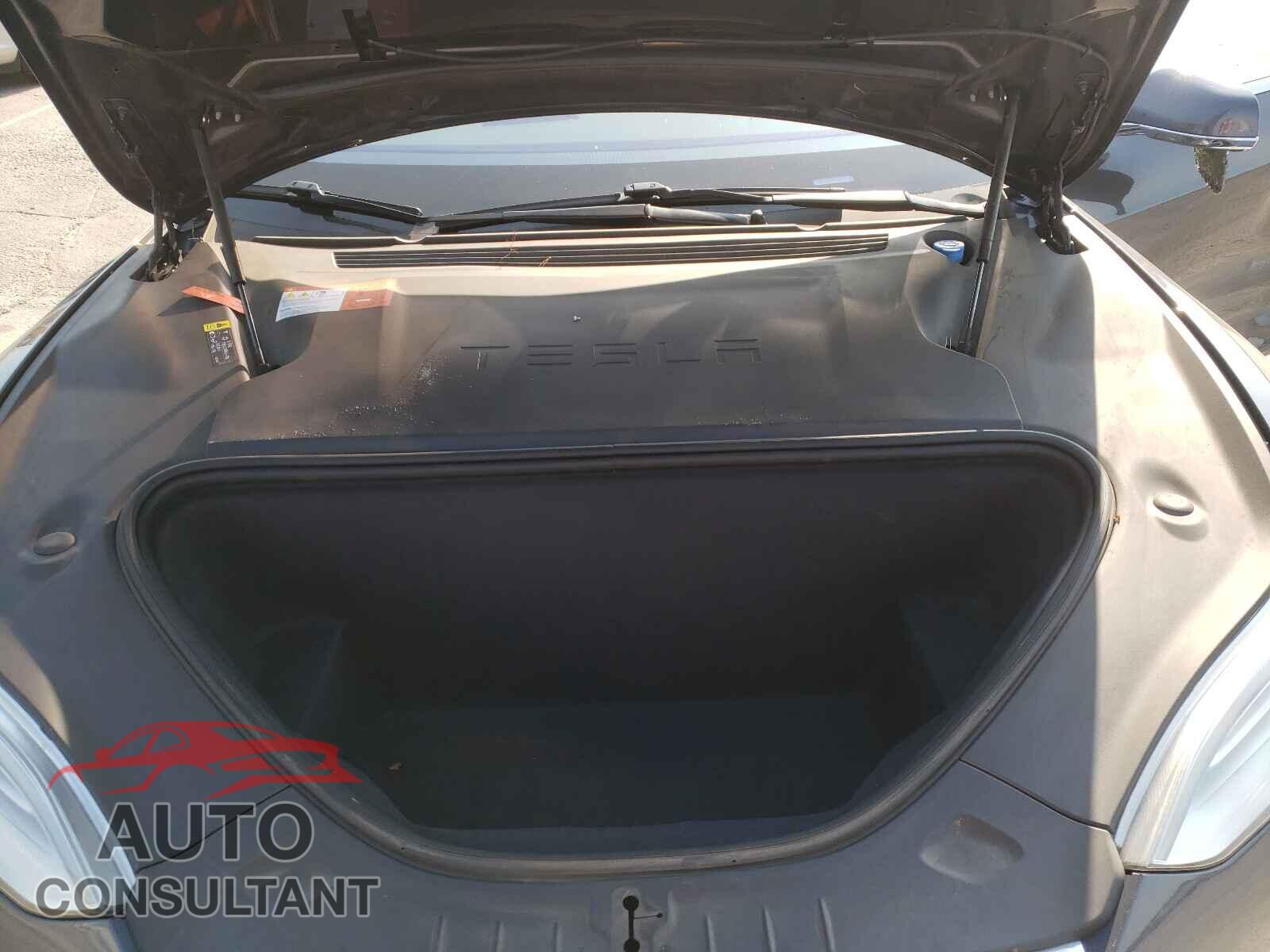TESLA MODEL S 2018 - 5YJSA1E29JF249602