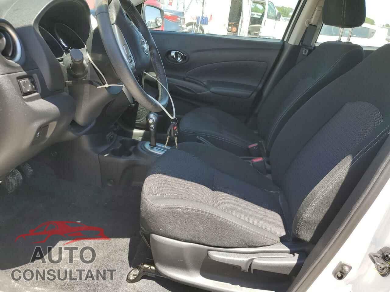 NISSAN VERSA 2017 - 3N1CN7AP3HL905689