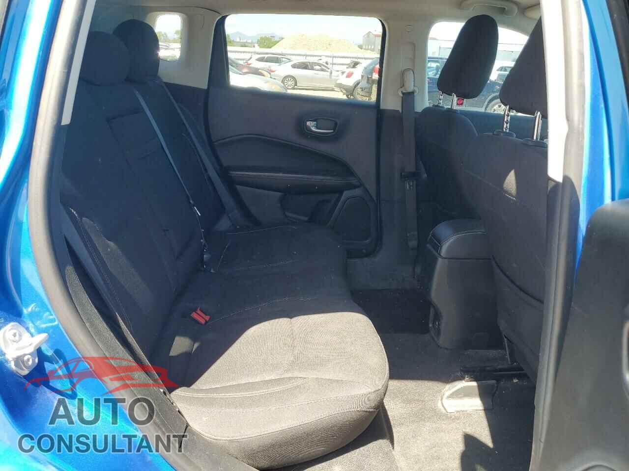 JEEP COMPASS 2018 - 3C4NJDAB7JT373681