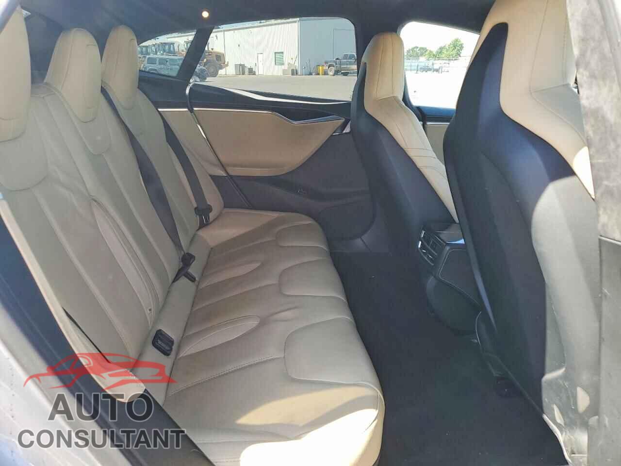 TESLA MODEL S 2016 - 5YJSA1E2XGF138968