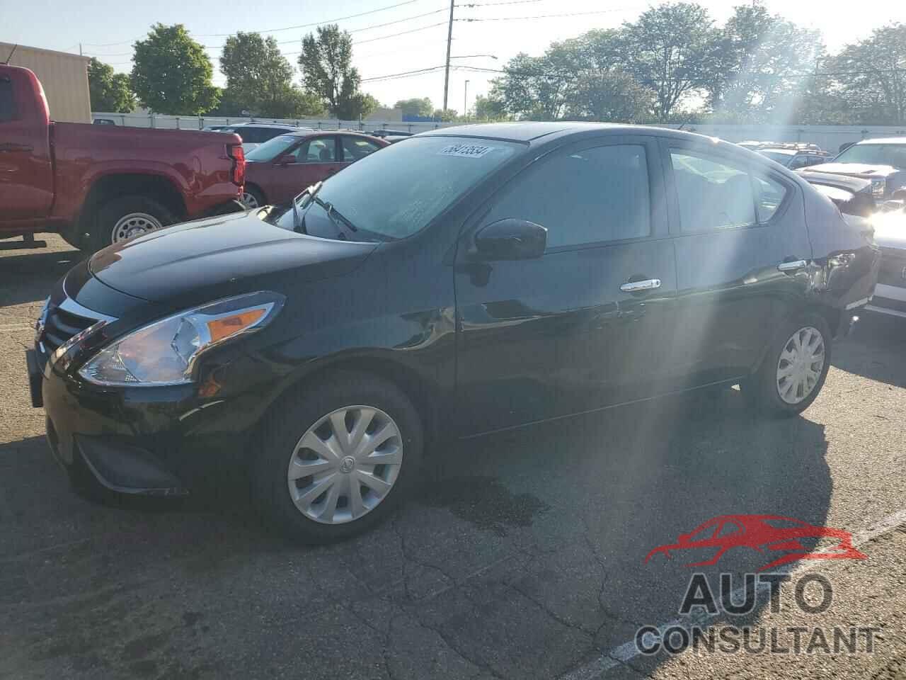 NISSAN VERSA 2017 - 3N1CN7AP7HL834335