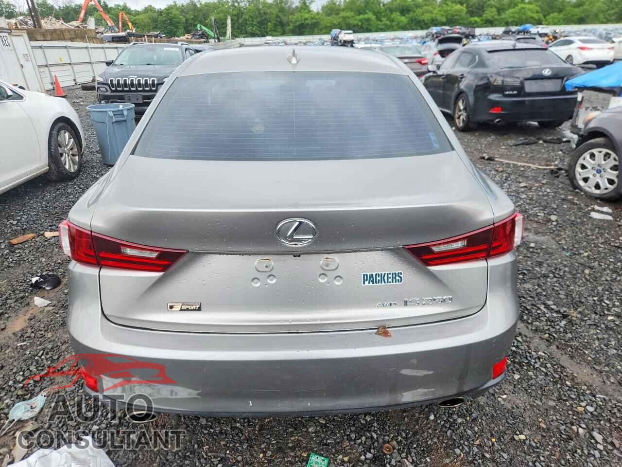 LEXUS IS 2014 - JTHCF1D21E5000742