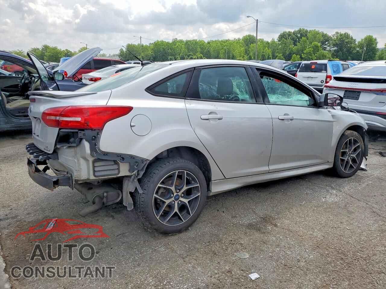 FORD FOCUS 2015 - 1FADP3F24FL279604
