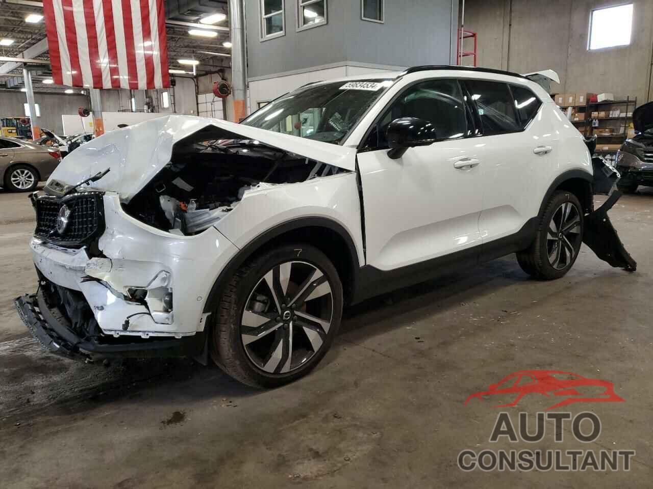 VOLVO XC40 PLUS 2024 - YV4L12UL4R2257946