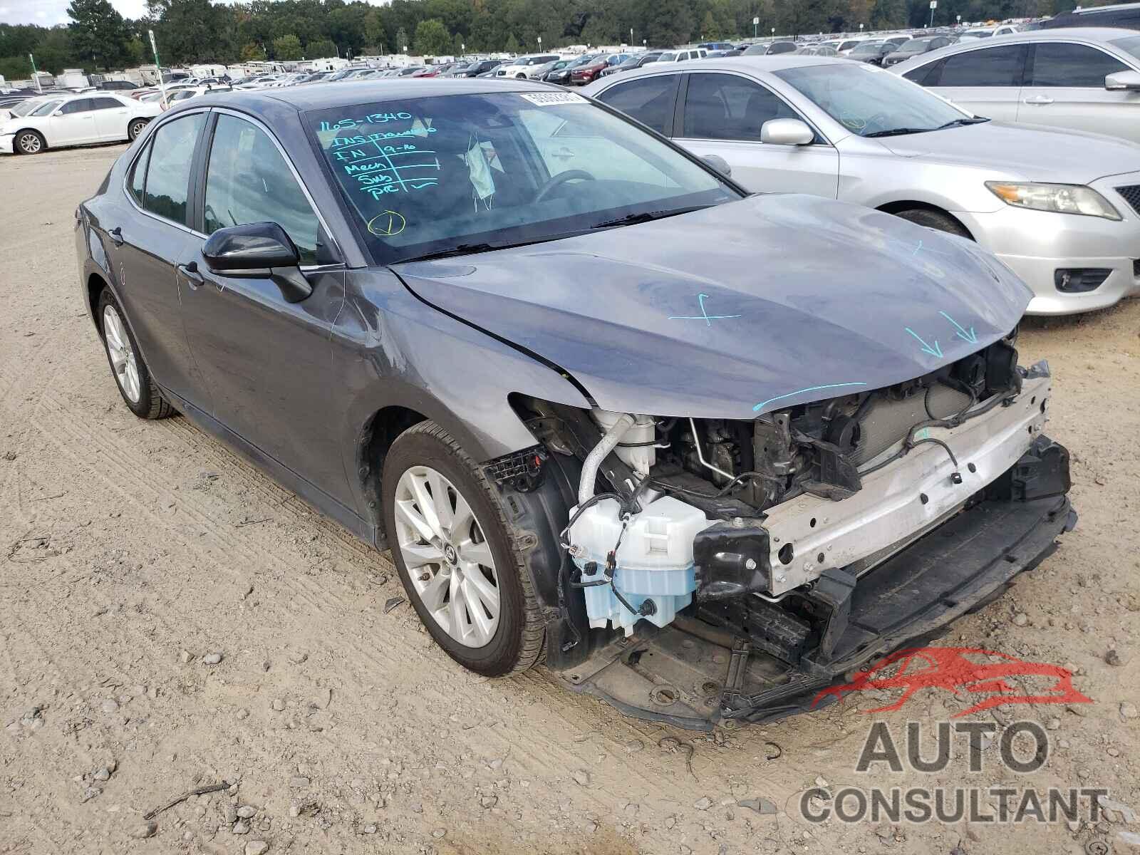 TOYOTA CAMRY 2018 - 4T1B11HK1JU653024