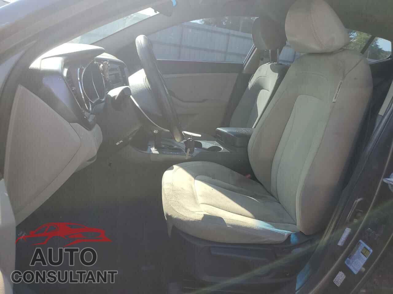 KIA OPTIMA 2011 - KNAGM4A75B5120594