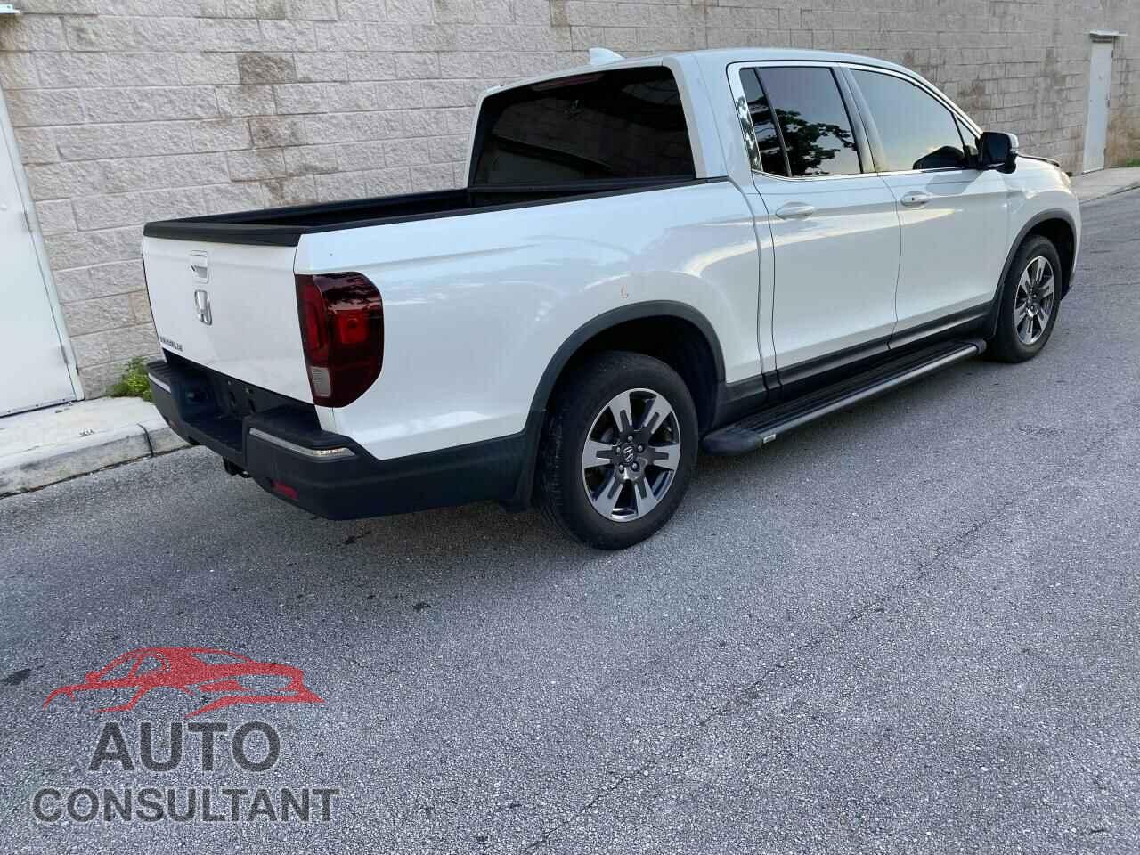 HONDA RIDGELINE 2017 - 5FPYK2F61HB008763