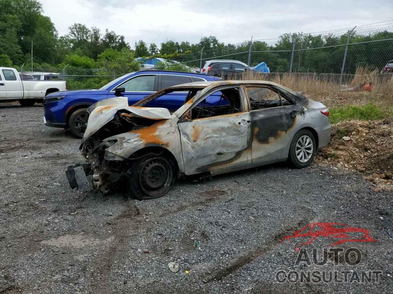 TOYOTA CAMRY 2016 - 4T4BF1FKXGR572350