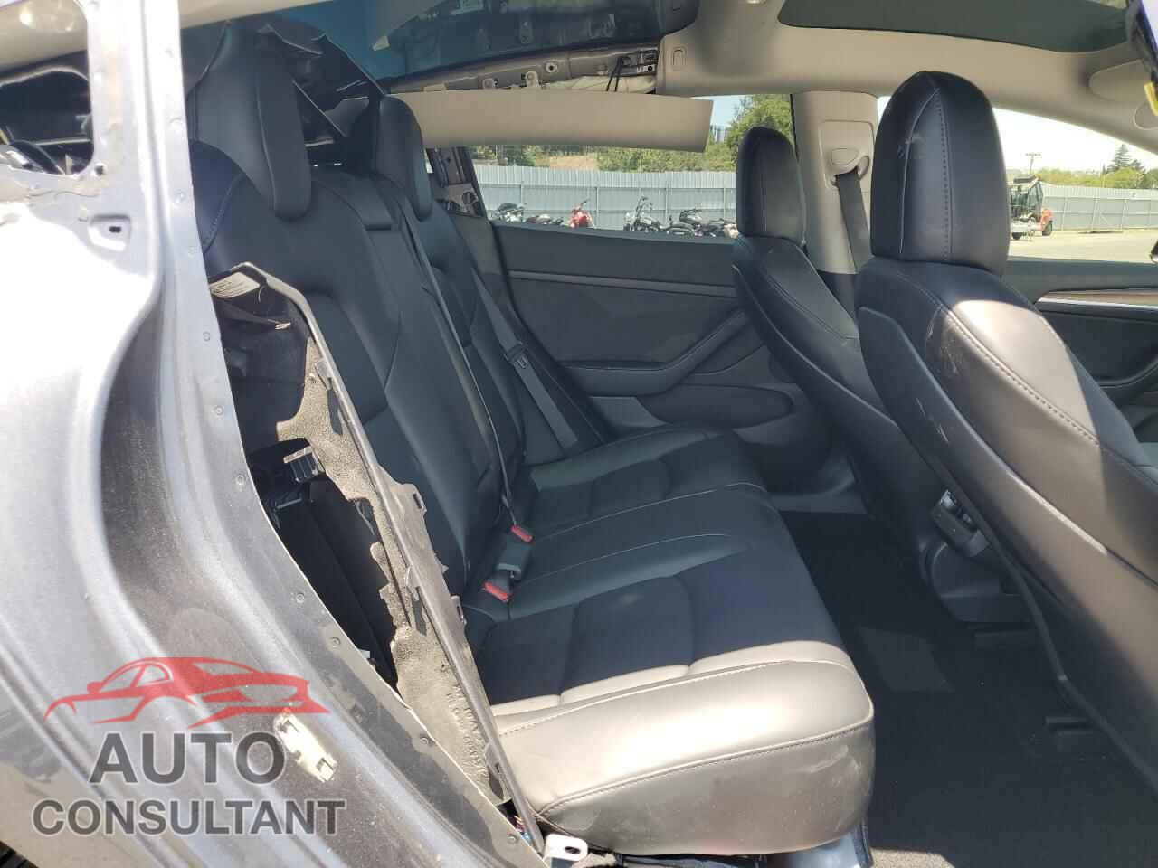 TESLA MODEL 3 2022 - 5YJ3E1EB2NF319634