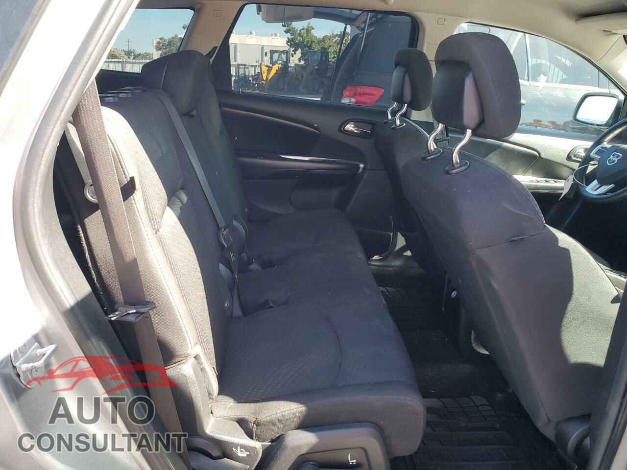 DODGE JOURNEY 2015 - 3C4PDCAB1FT564837