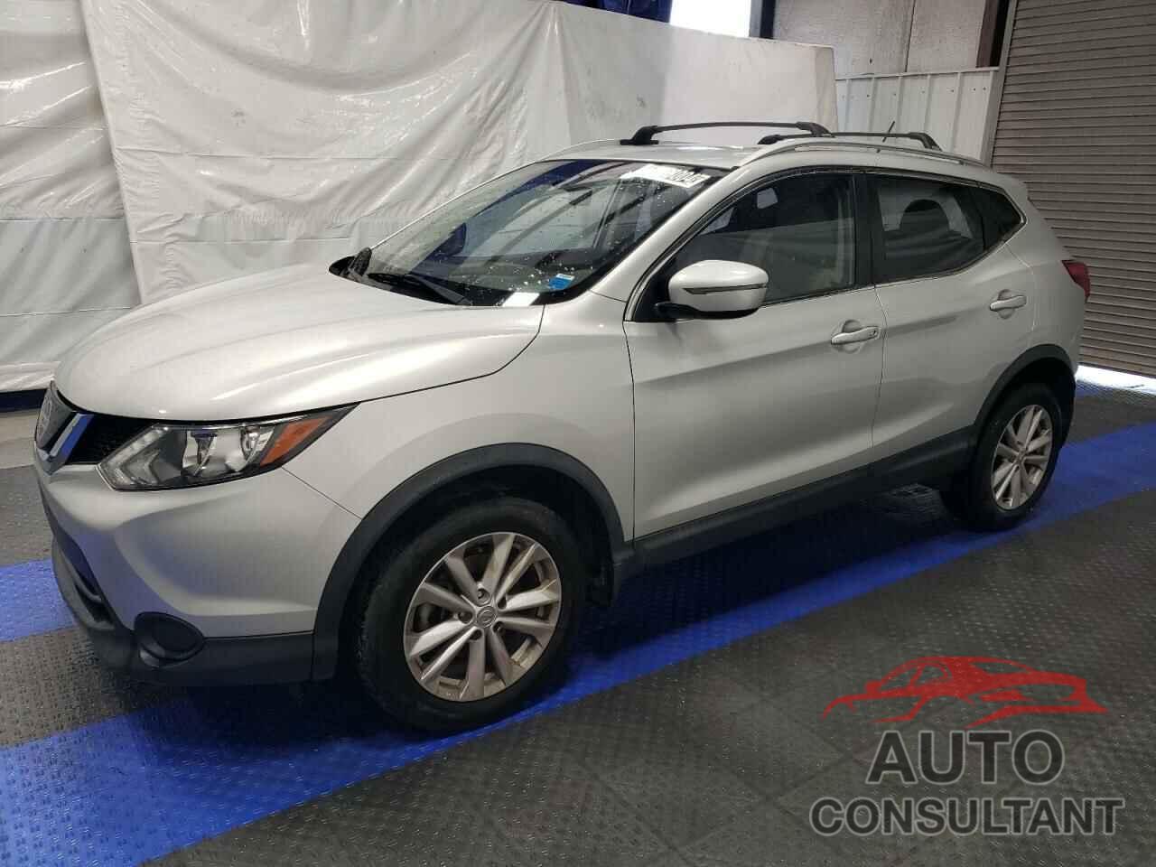 NISSAN ROGUE 2018 - JN1BJ1CP7JW190482