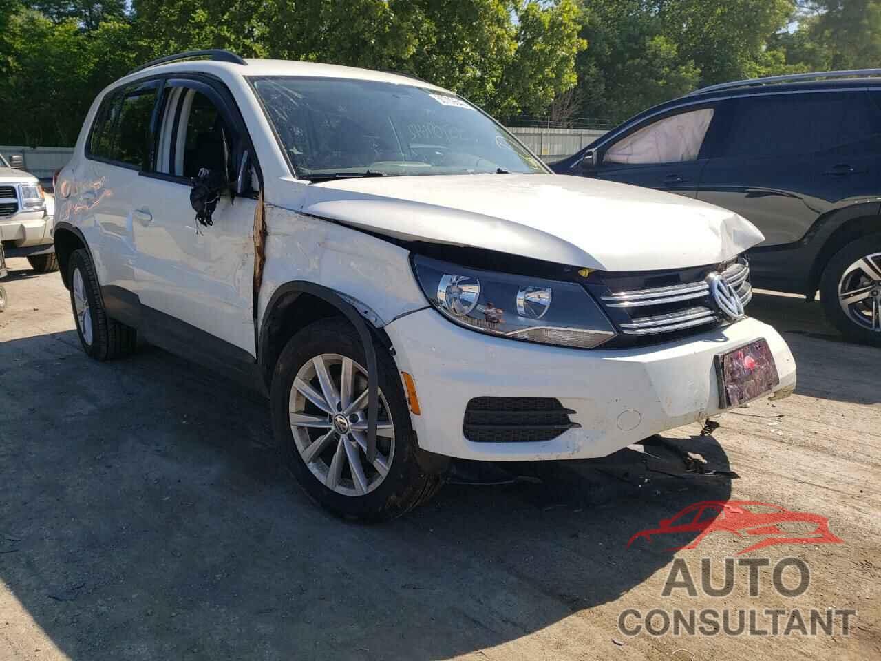 VOLKSWAGEN TIGUAN 2017 - WVGBV7AX5HK053626