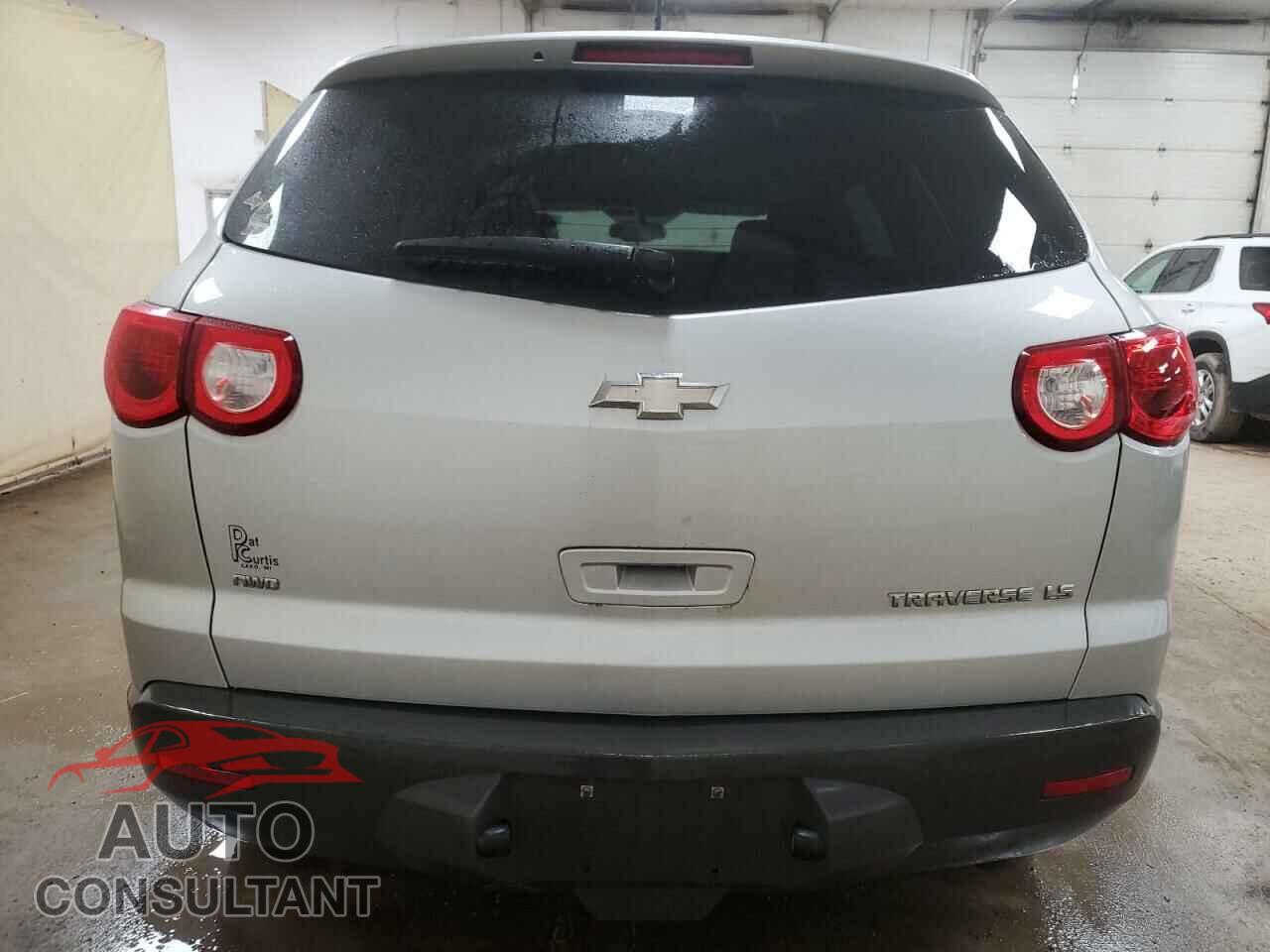 CHEVROLET TRAVERSE 2012 - 1GNKVFED9CJ201734