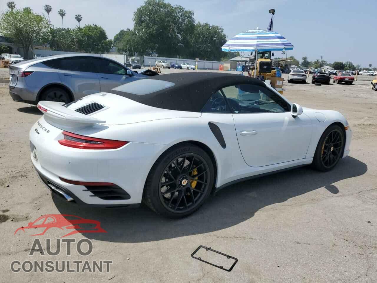 PORSCHE 911 2018 - WP0CD2A95JS162366