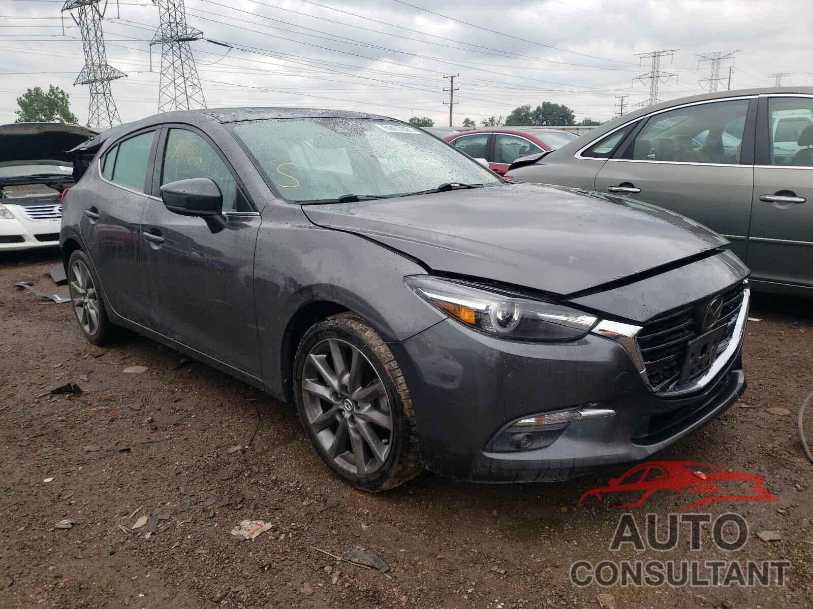 MAZDA 3 2018 - 3MZBN1M31JM255160