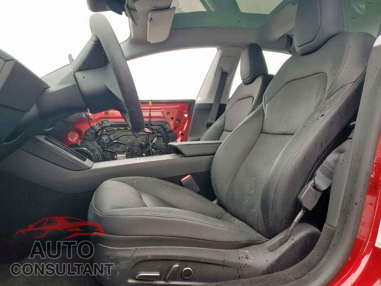 TESLA MODEL 3 2024 - 5YJ3E1EB9RF755712