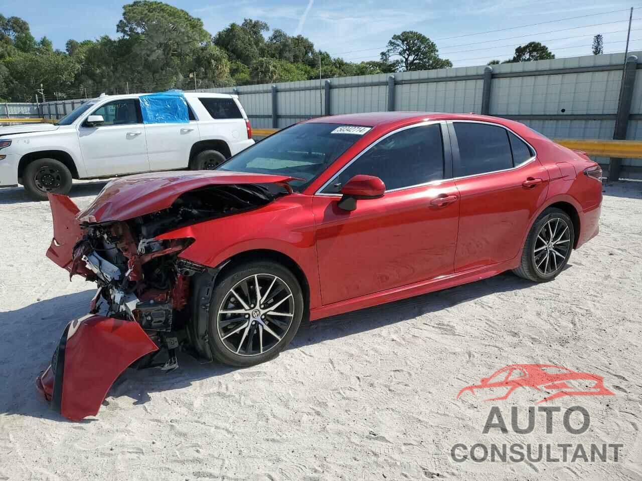 TOYOTA CAMRY 2021 - 4T1G11AK7MU445153