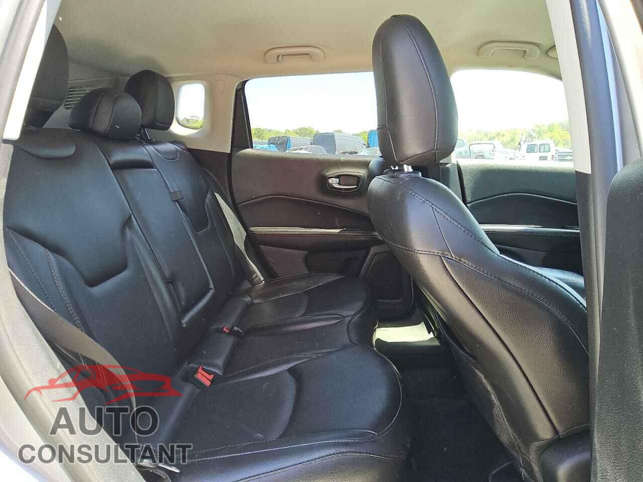 JEEP COMPASS 2020 - 3C4NJCCB4LT211159