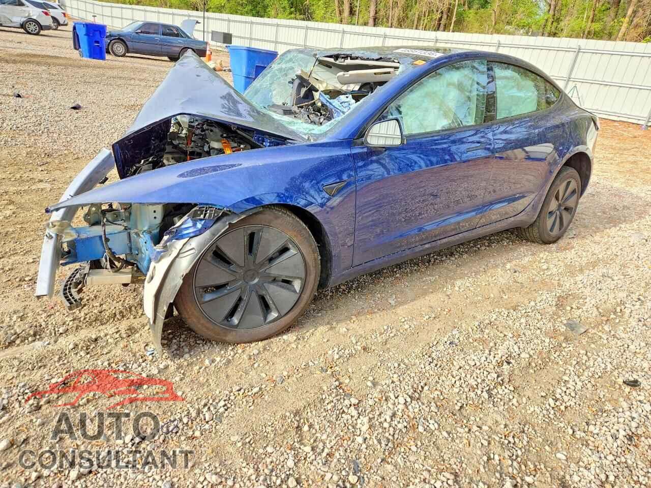 TESLA MODEL 3 2025 - 5YJ3E1EA4SF041886