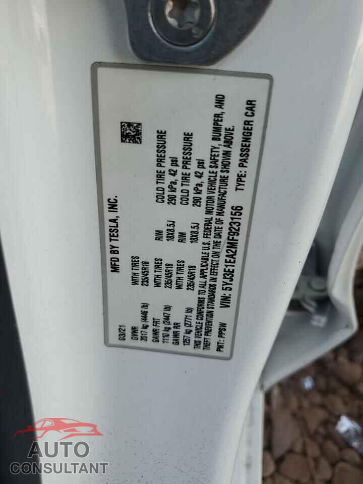 TESLA MODEL 3 2021 - 5YJ3E1EA2MF923156