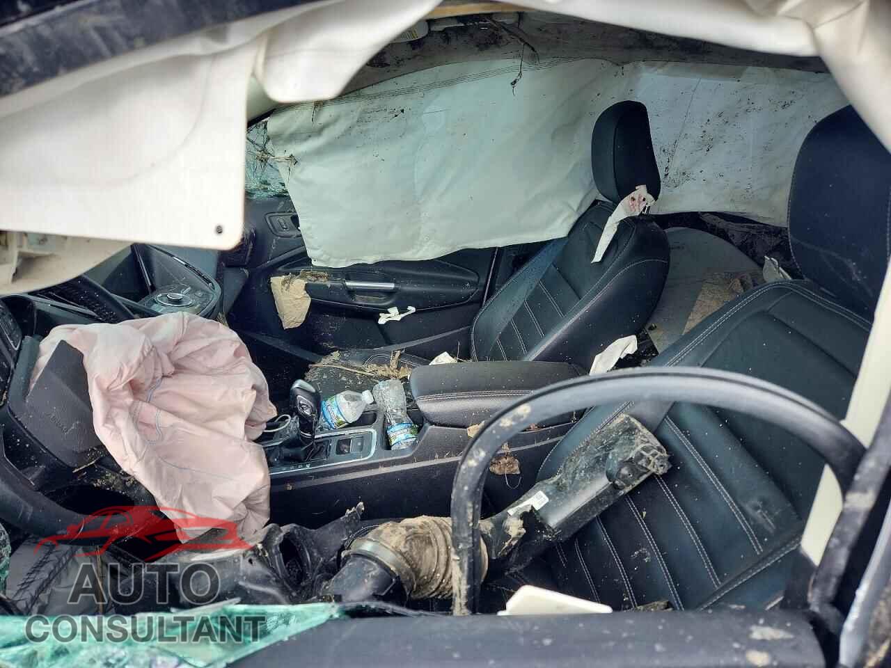 FORD ESCAPE 2018 - 1FMCU9J90JUC34728