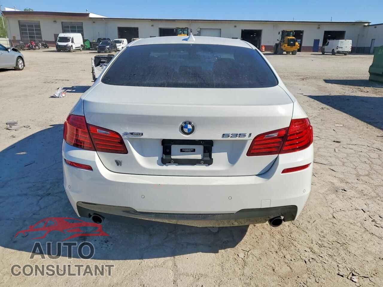 BMW 5 SERIES 2015 - WBA5B3C52FD543535