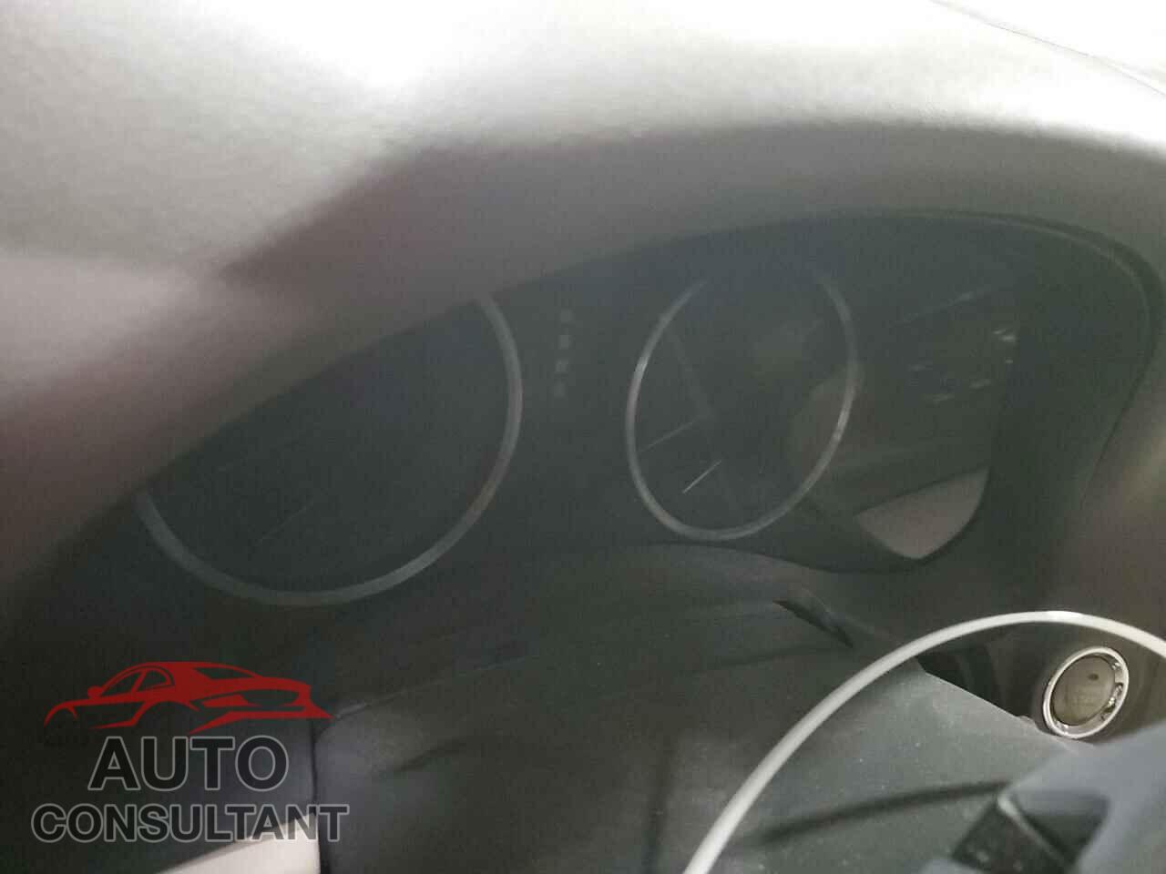 LEXUS IS 2013 - JTHBF5C26D5187477