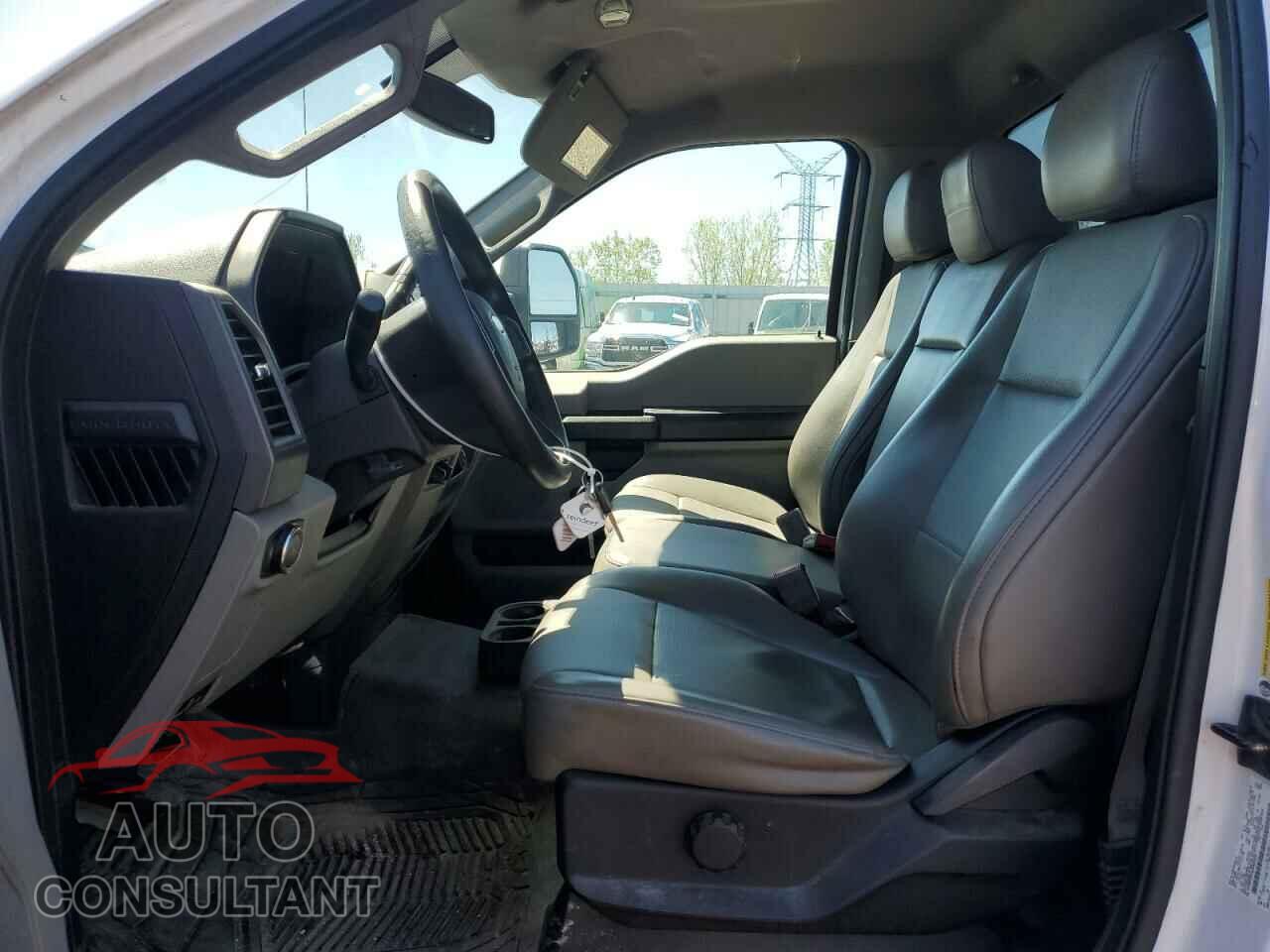 FORD F350 2018 - 1FTRF3DT4JEB51276