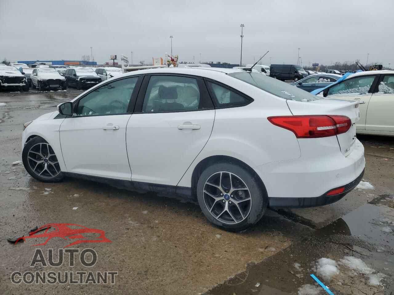 FORD FOCUS 2017 - 1FADP3H27HL209885