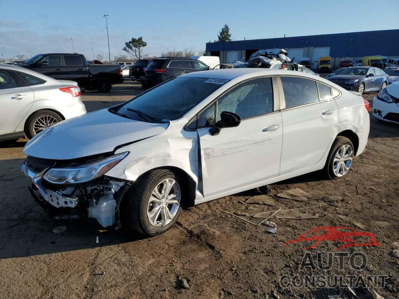CHEVROLET CRUZE 2019 - 1G1BC5SM3K7122710