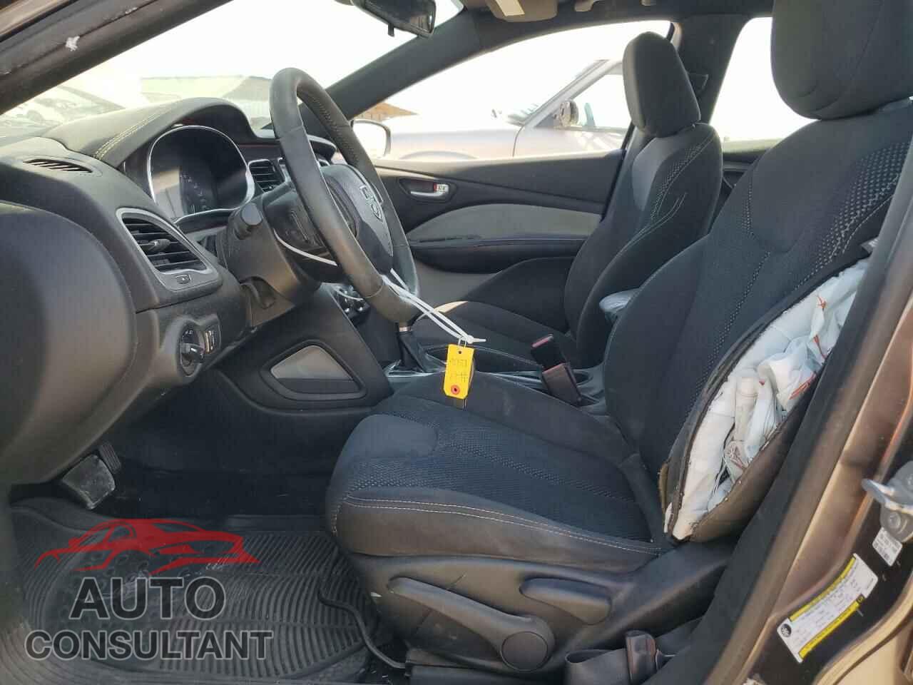 DODGE DART 2015 - 1C3CDFBB7FD201306