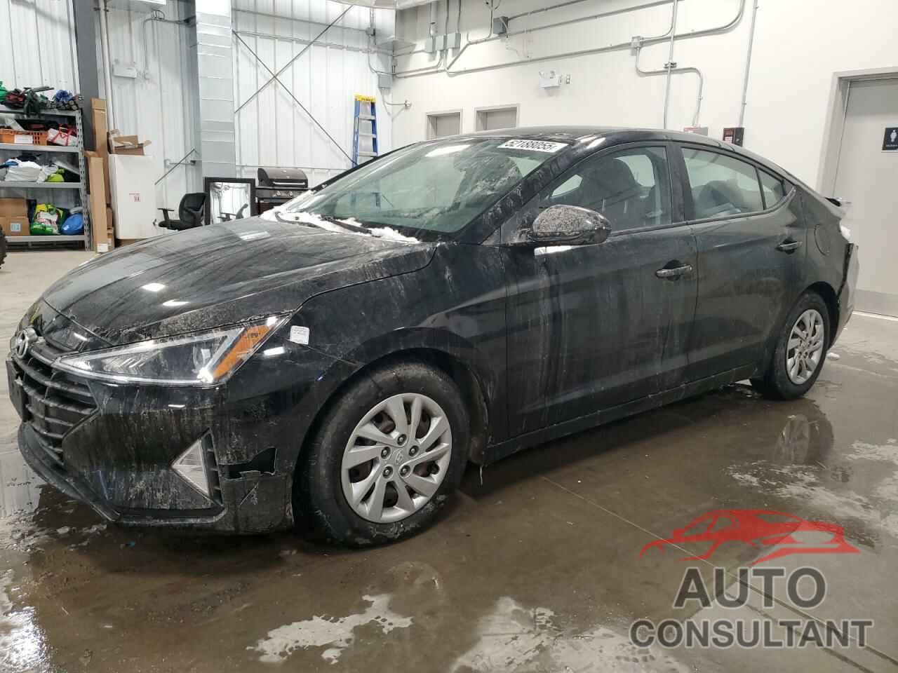 HYUNDAI ELANTRA 2019 - KMHD74LFXKU737122