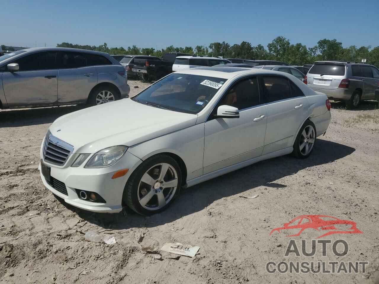 MERCEDES-BENZ E-CLASS 2010 - WDDHF5GB4AA238604