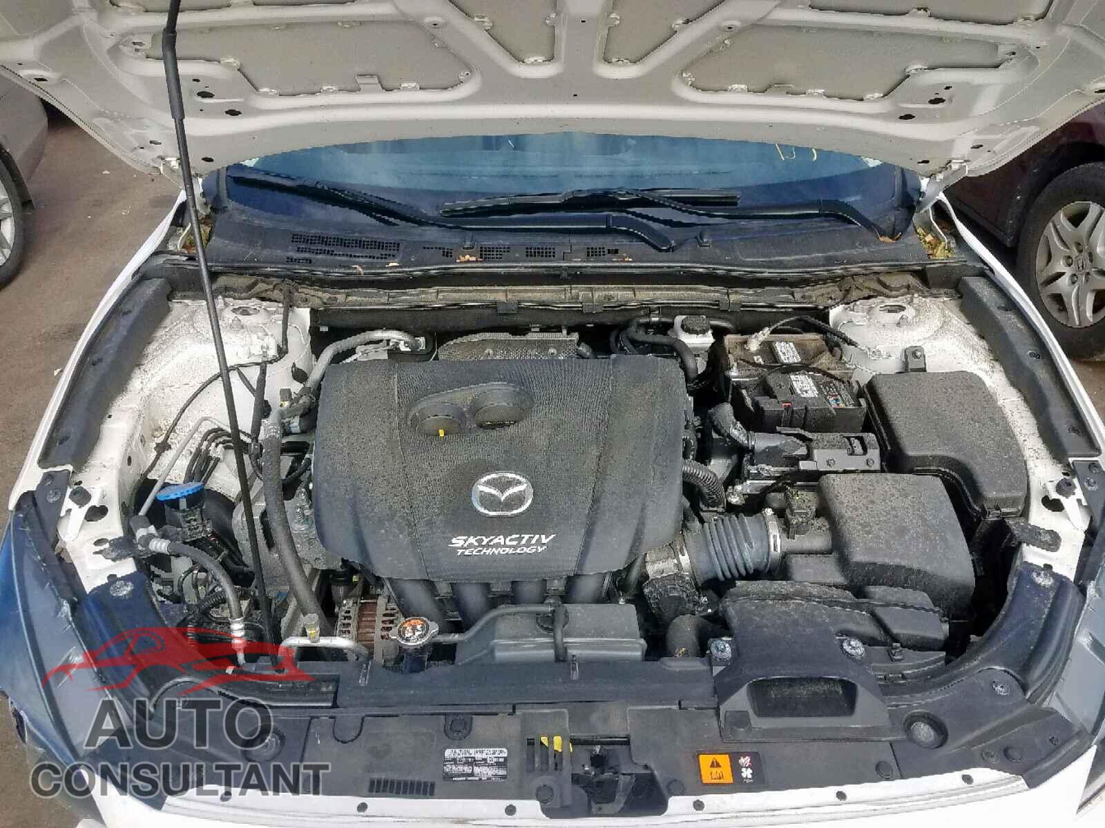 MAZDA 3 2017 - 3MZBN1V71HM100359