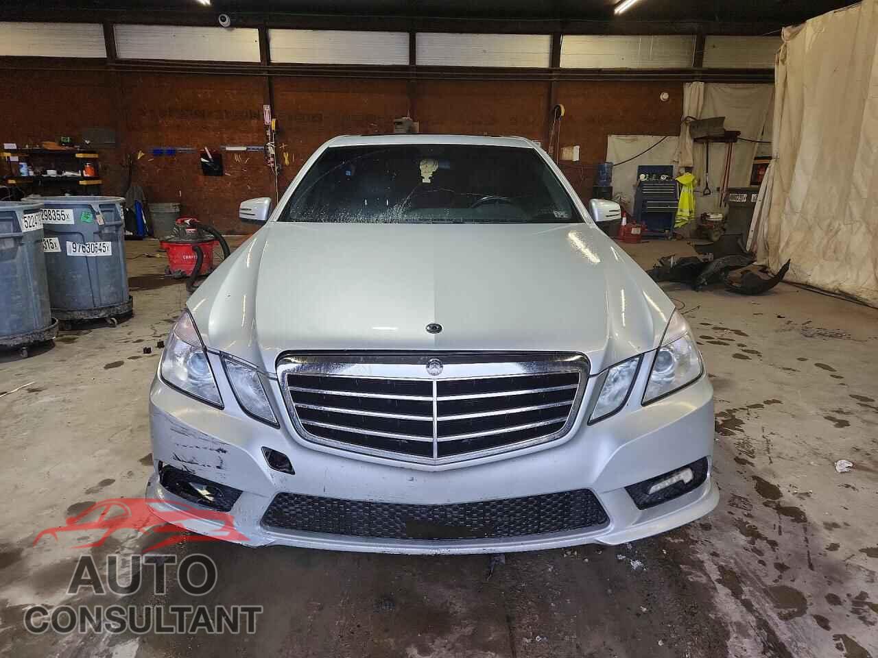 MERCEDES-BENZ E-CLASS 2011 - WDDHF8HB2BA425499