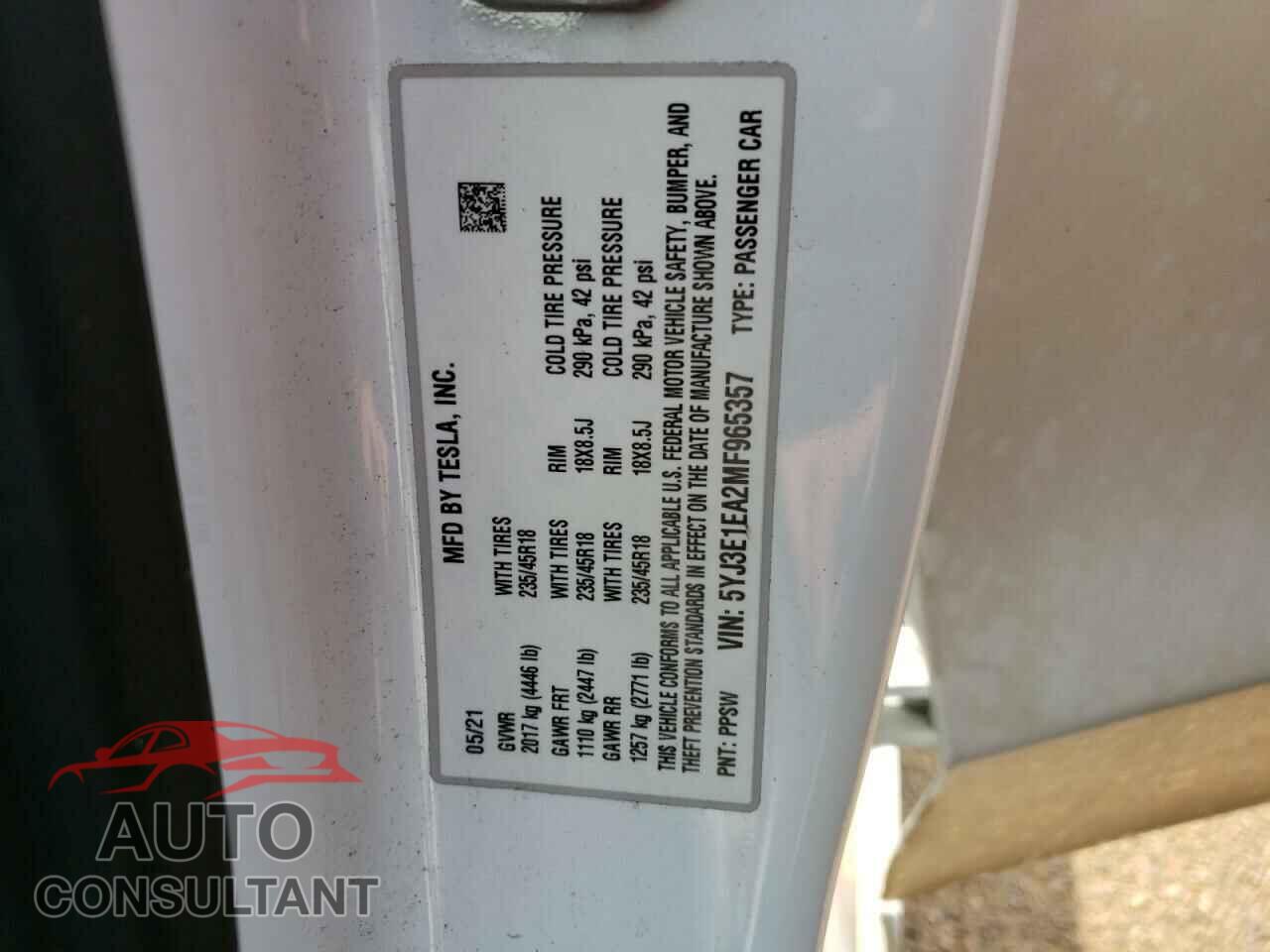 TESLA MODEL 3 2021 - 5YJ3E1EA2MF965357