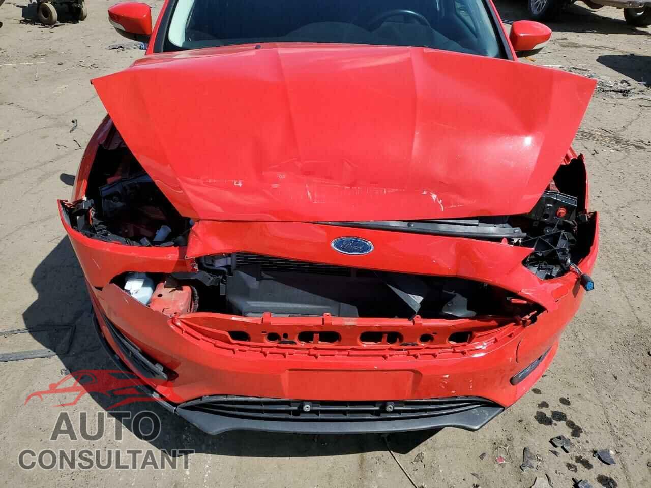 FORD FOCUS 2015 - 1FADP3F2XFL384065