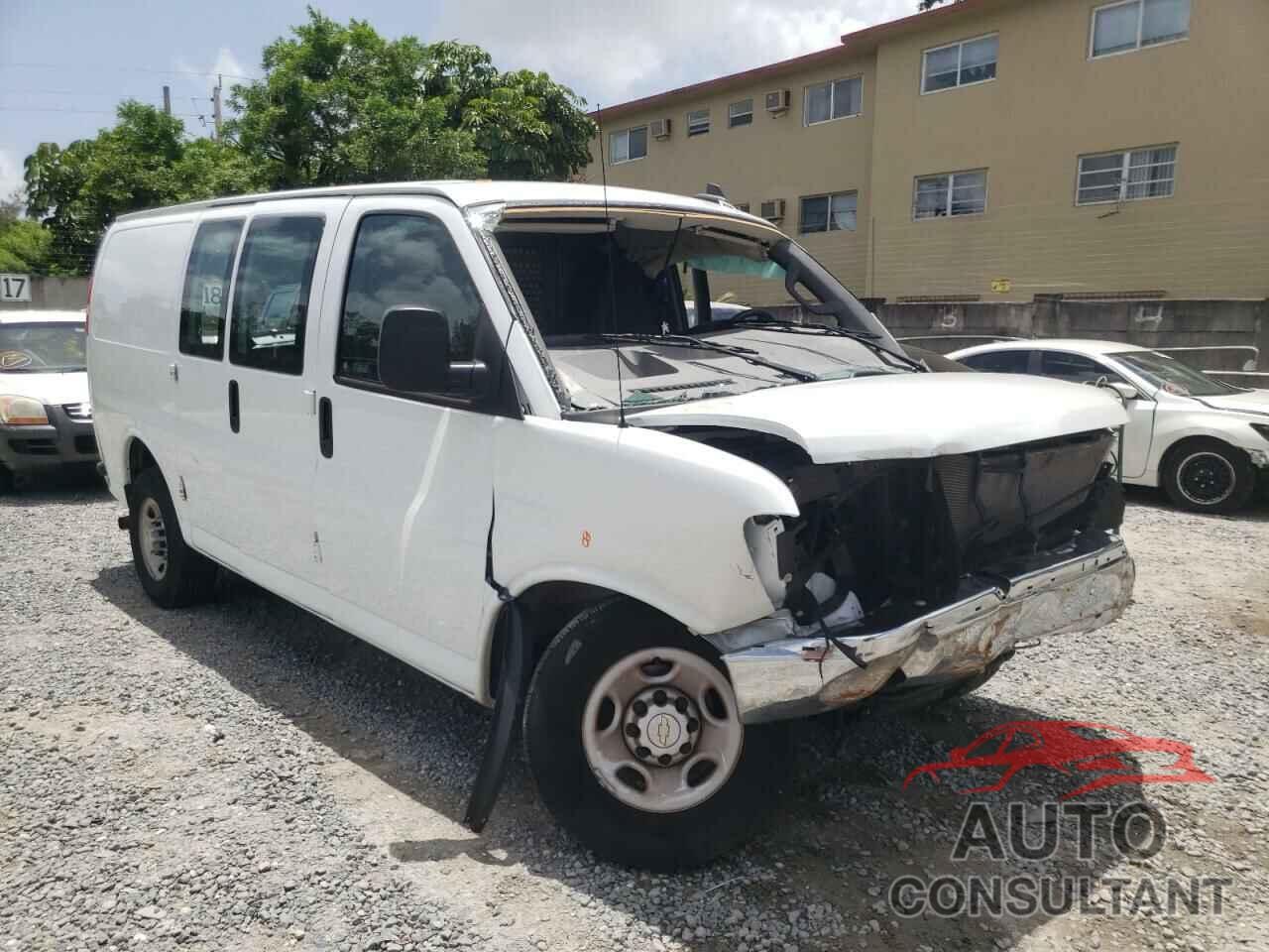 CHEVROLET EXPRESS 2020 - 1GCWGAFG8L1261584