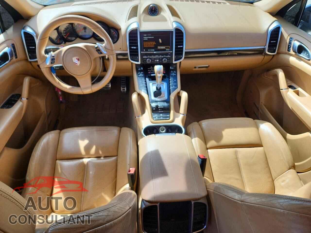 PORSCHE CAYENNE 2012 - WP1AB2A25CLA44233