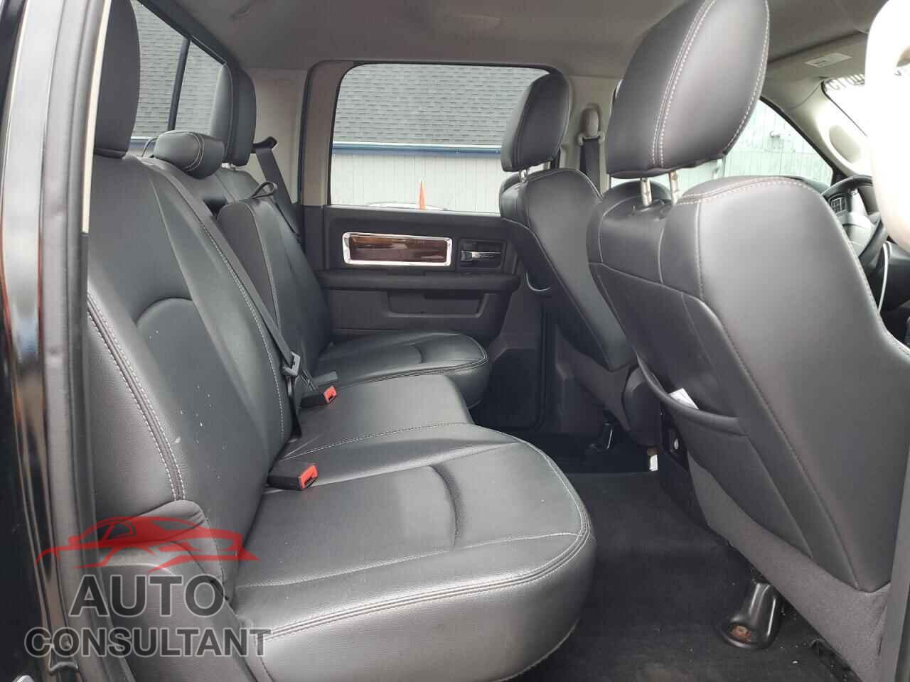 DODGE RAM 1500 2012 - 1C6RD7NT6CS185095