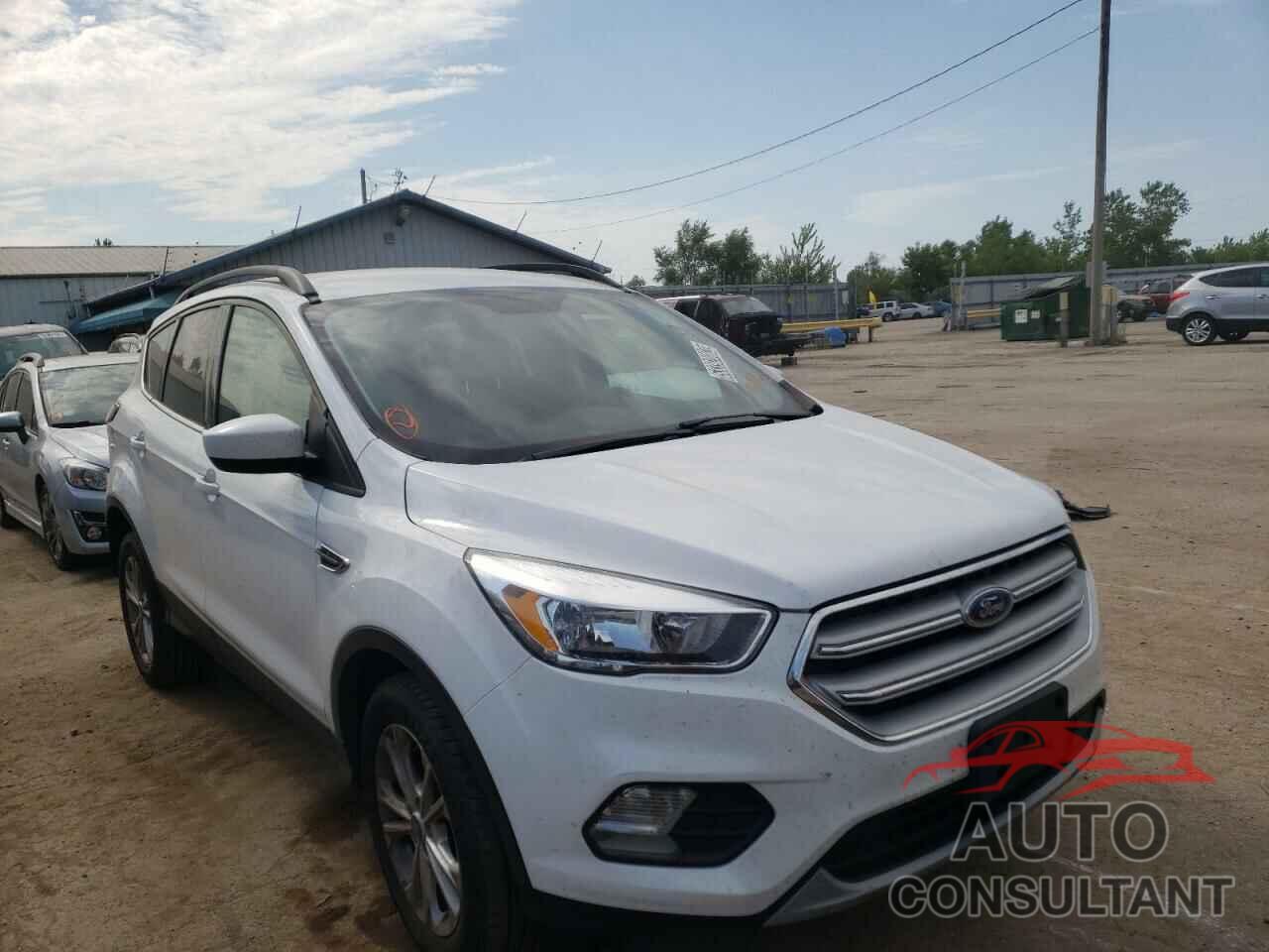 FORD ESCAPE 2018 - 1FMCU0GDXJUC77237